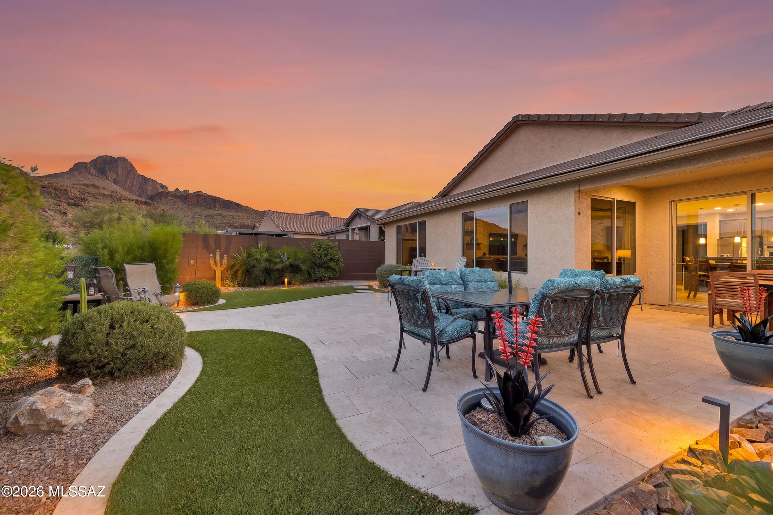 8428 North Lone Ranger Road Tucson, AZ 85743 - Photo 32 of 40
