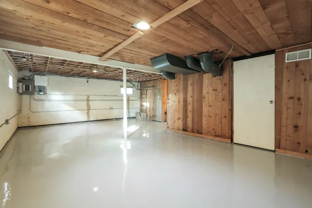 $429,000 | 120 South Rohlwing Road, Palatine, IL 60074