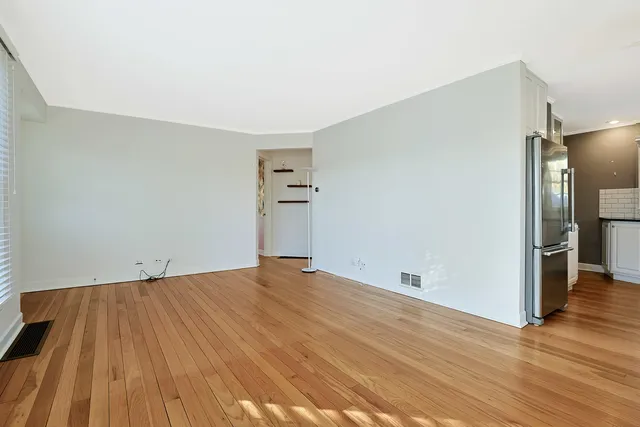 $429,000 | 120 South Rohlwing Road, Palatine, IL 60074