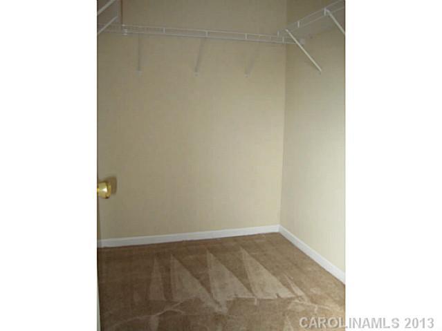 327 Harrison Street Charlotte, NC 28208 - Photo 6 of 7