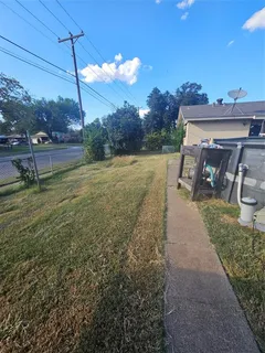 a view of a bird bath