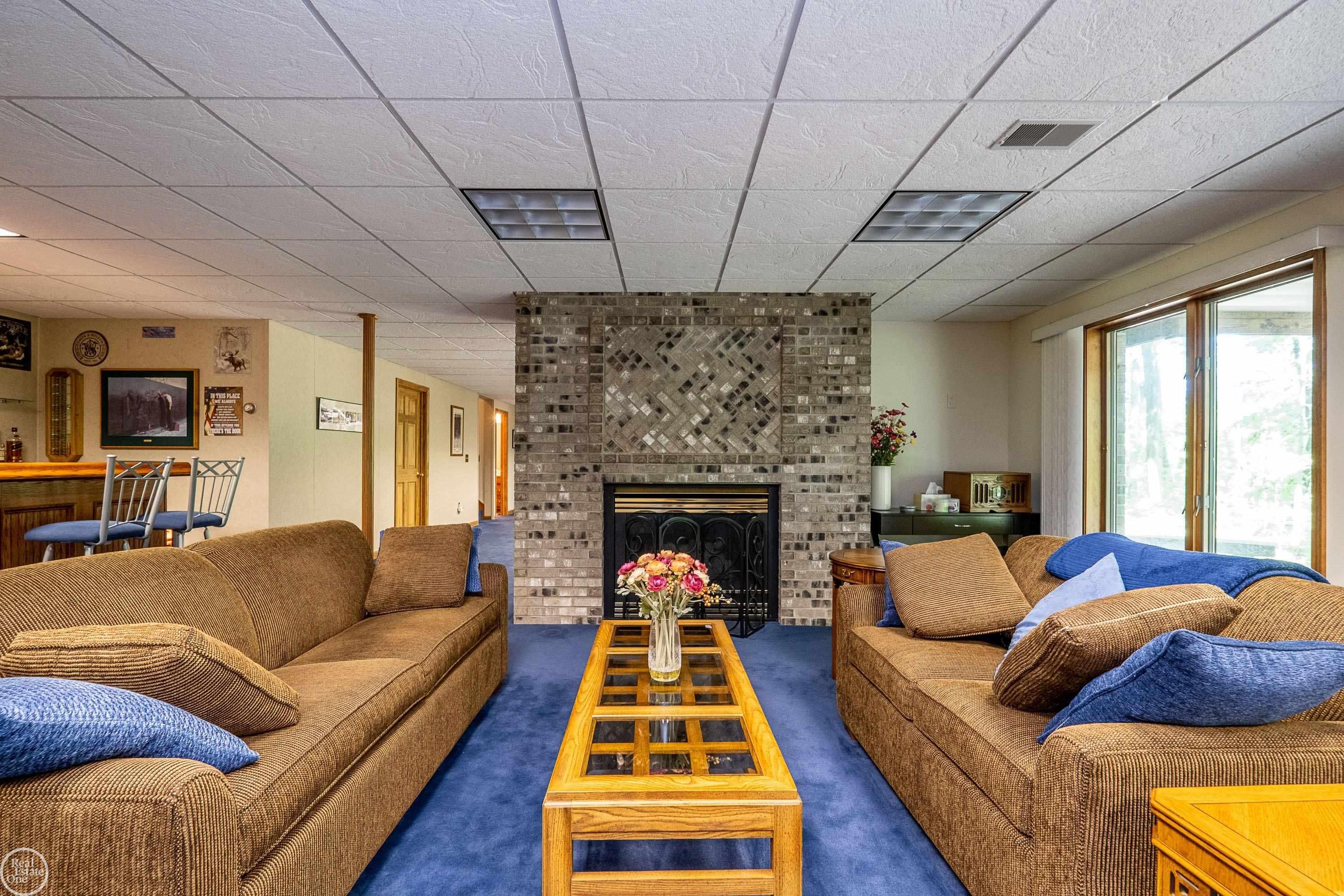 448 Mack Road Leonard, MI 48367 - Photo 49 of 73 50110470-48.JPG