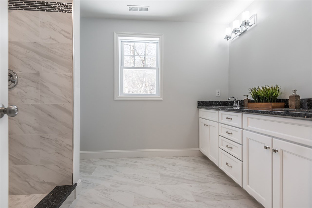 91 Brookdale Road Salem, NH 03079 - Photo 20 of 36