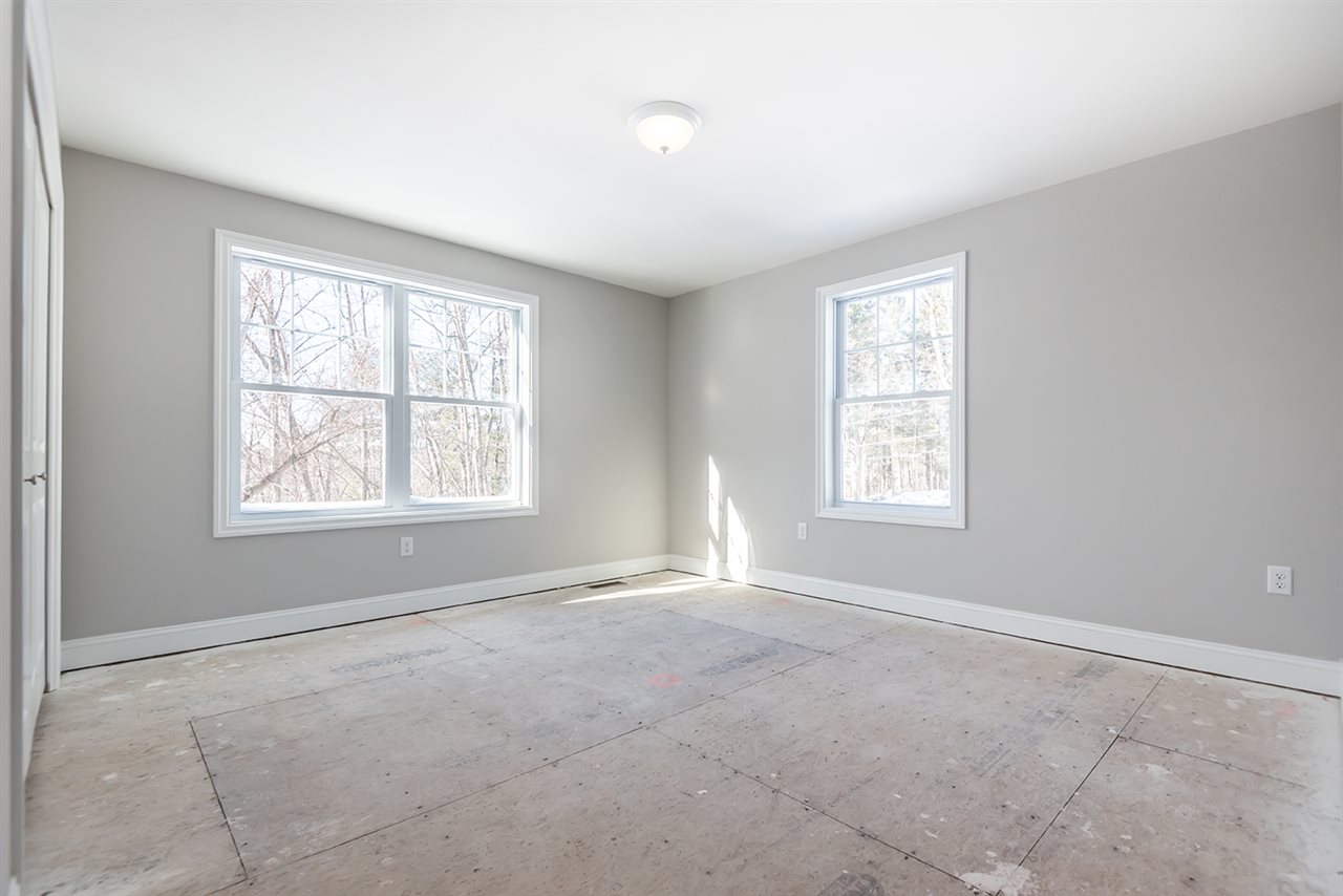 91 Brookdale Road Salem, NH 03079 - Photo 22 of 36
