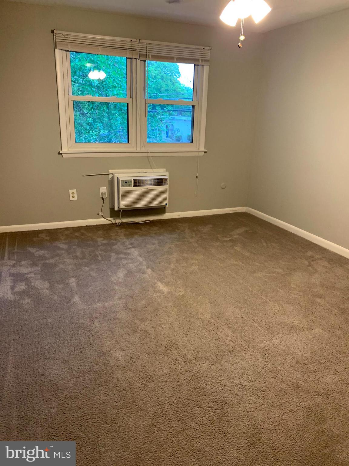 202 Warwick Road, Unit C Stratford, NJ 08084 - Photo 14 of 22 Gallery Image 14
