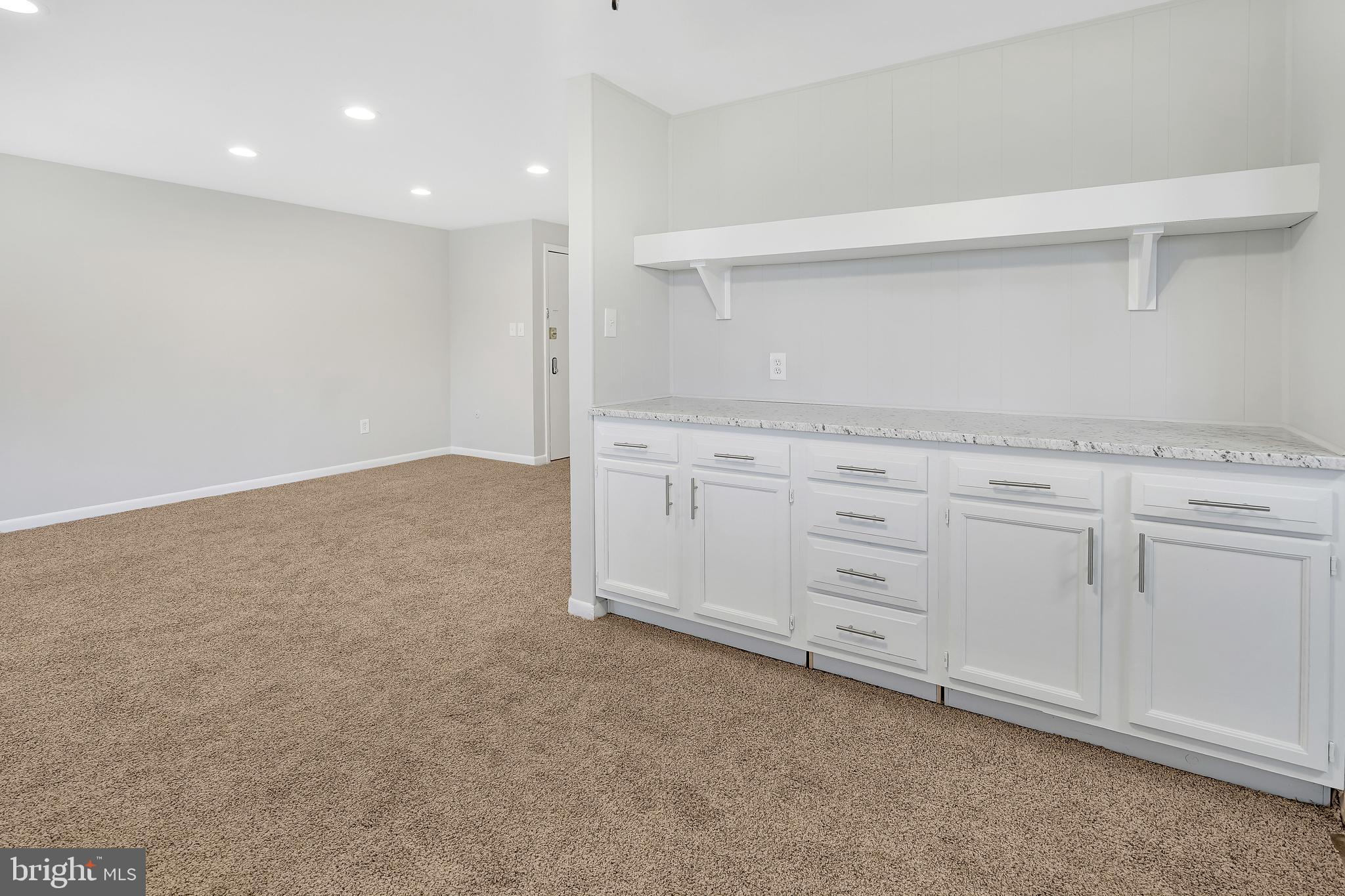 202 Warwick Road, Unit C Stratford, NJ 08084 - Photo 6 of 22 Gallery Image 6