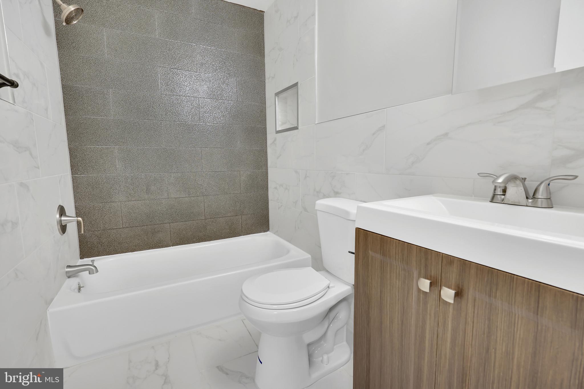 202 Warwick Road, Unit C Stratford, NJ 08084 - Photo 10 of 22 Gallery Image 10