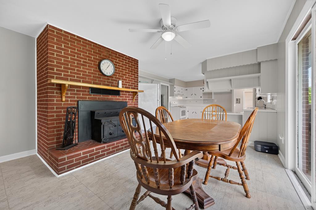 714 Justice Road Galax, VA 24333 - Photo 17 of 49 Gallery Image 17