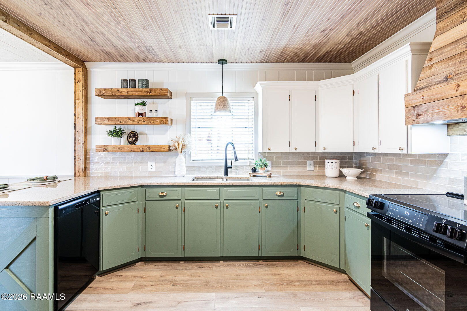 1017 Mason Road Arnaudville, LA 70512 - Photo 13 of 35 6-web-or-mls-4Y6A8242-HDR