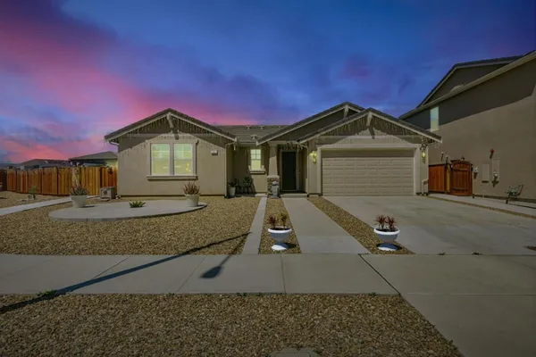 $3,850 | 2880 Grayson Street, Hollister, CA 95023