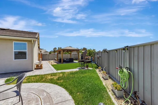 $3,850 | 2880 Grayson Street, Hollister, CA 95023