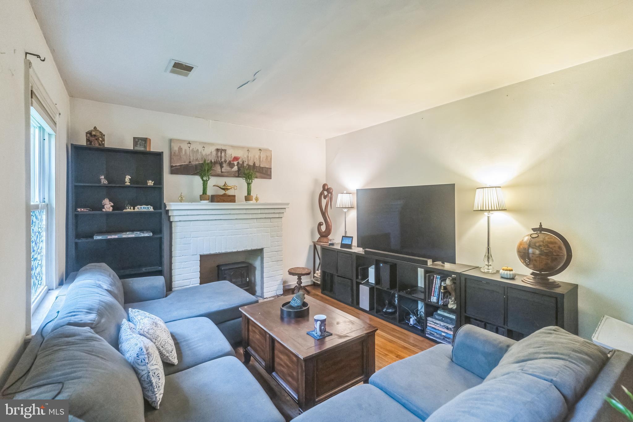 19314 Weaver Road Triangle, VA 22172 - Photo 7 of 31