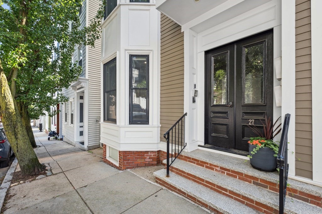 27 Mercer Street, Unit 1 Boston, MA 02127 - Photo 24 of 25
