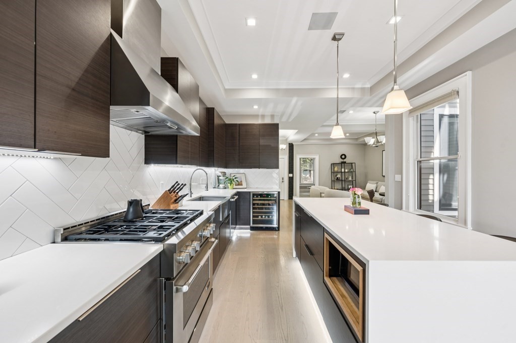 27 Mercer Street, Unit 1 Boston, MA 02127 - Photo 4 of 25