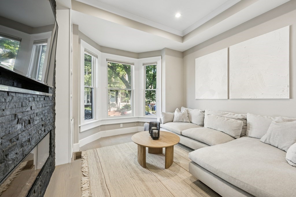 27 Mercer Street, Unit 1 Boston, MA 02127 - Photo 9 of 25