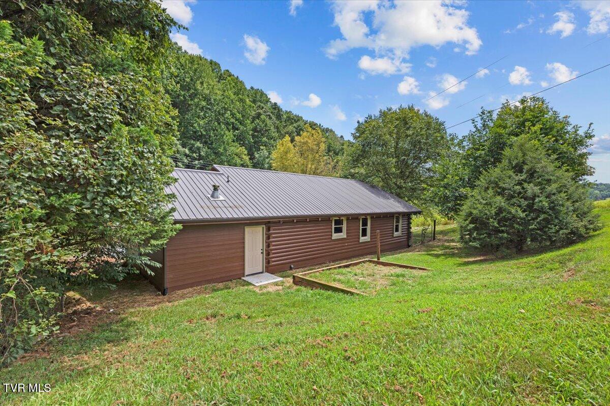 386 Judge Ben Allen Road Elizabethton, TN 37643 - Photo 11 of 33 33-128A2837