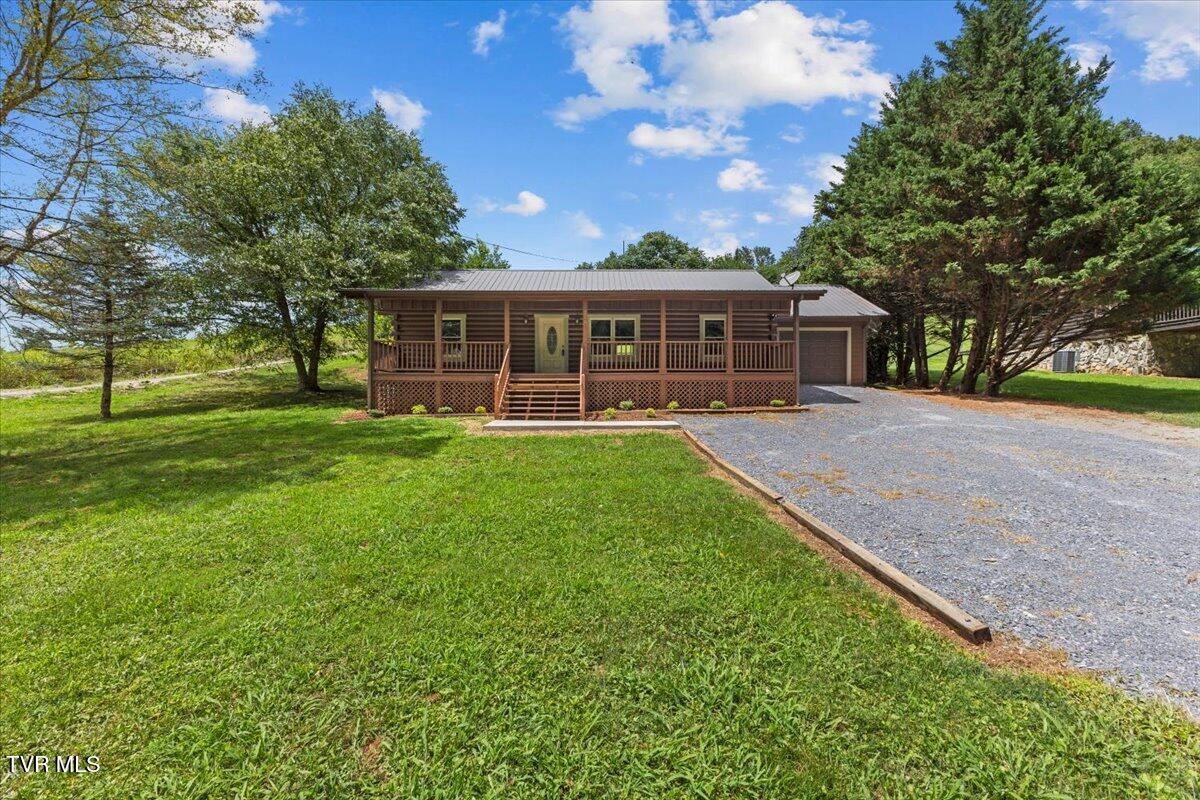 386 Judge Ben Allen Road Elizabethton, TN 37643 - Photo 4 of 33 02-128A2828
