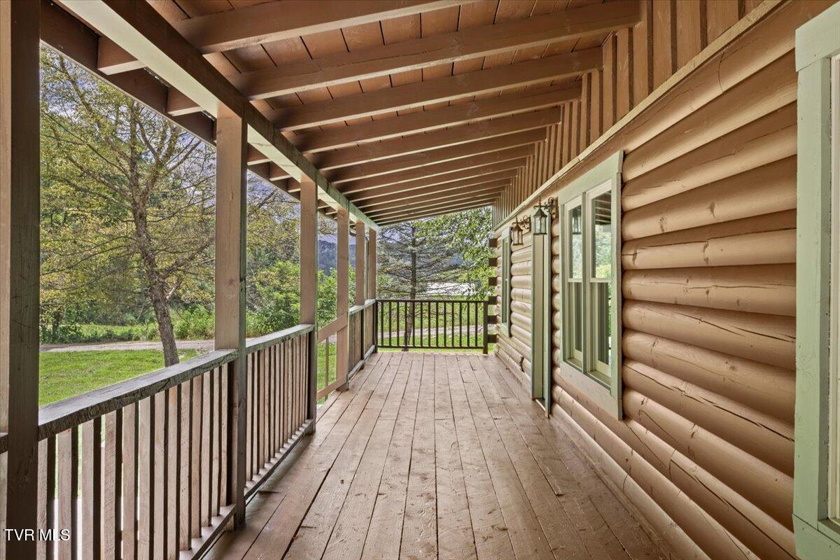 386 Judge Ben Allen Road Elizabethton, TN 37643 - Photo 7 of 33 29-128A2812