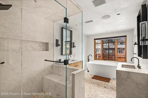 $24,950,000 | 830 East Durant Avenue, Aspen, CO 81611