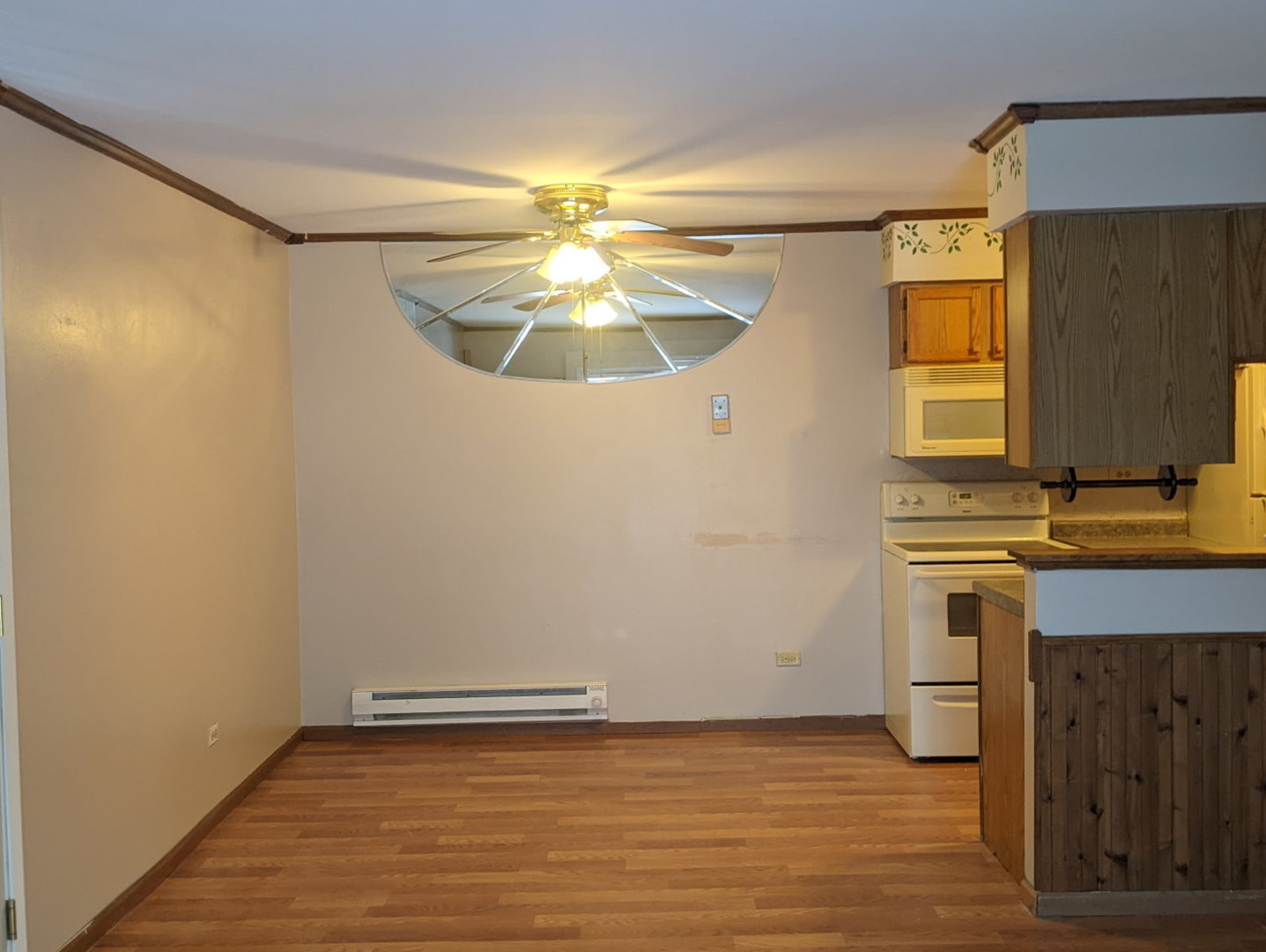 651 South Virginia Road, Unit 126 Crystal Lake, IL 60014 - Photo 3 of 11