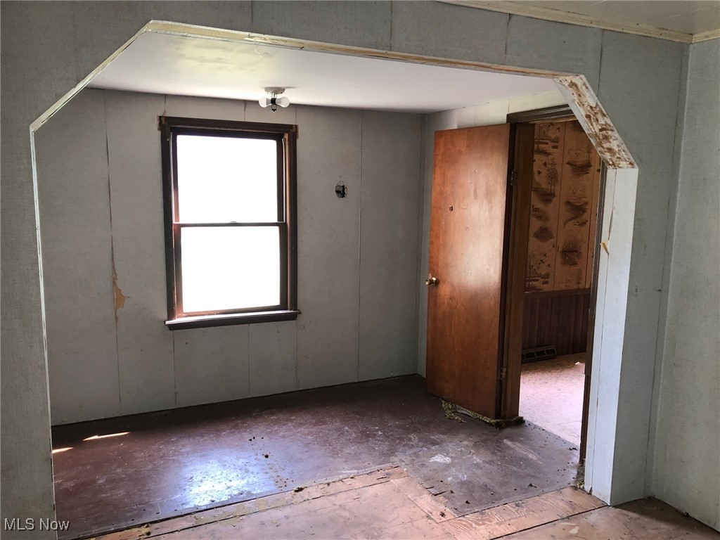 23550 Sandy Creek Road Minerva, OH 44657 - Photo 5 of 14 First floor bedroom