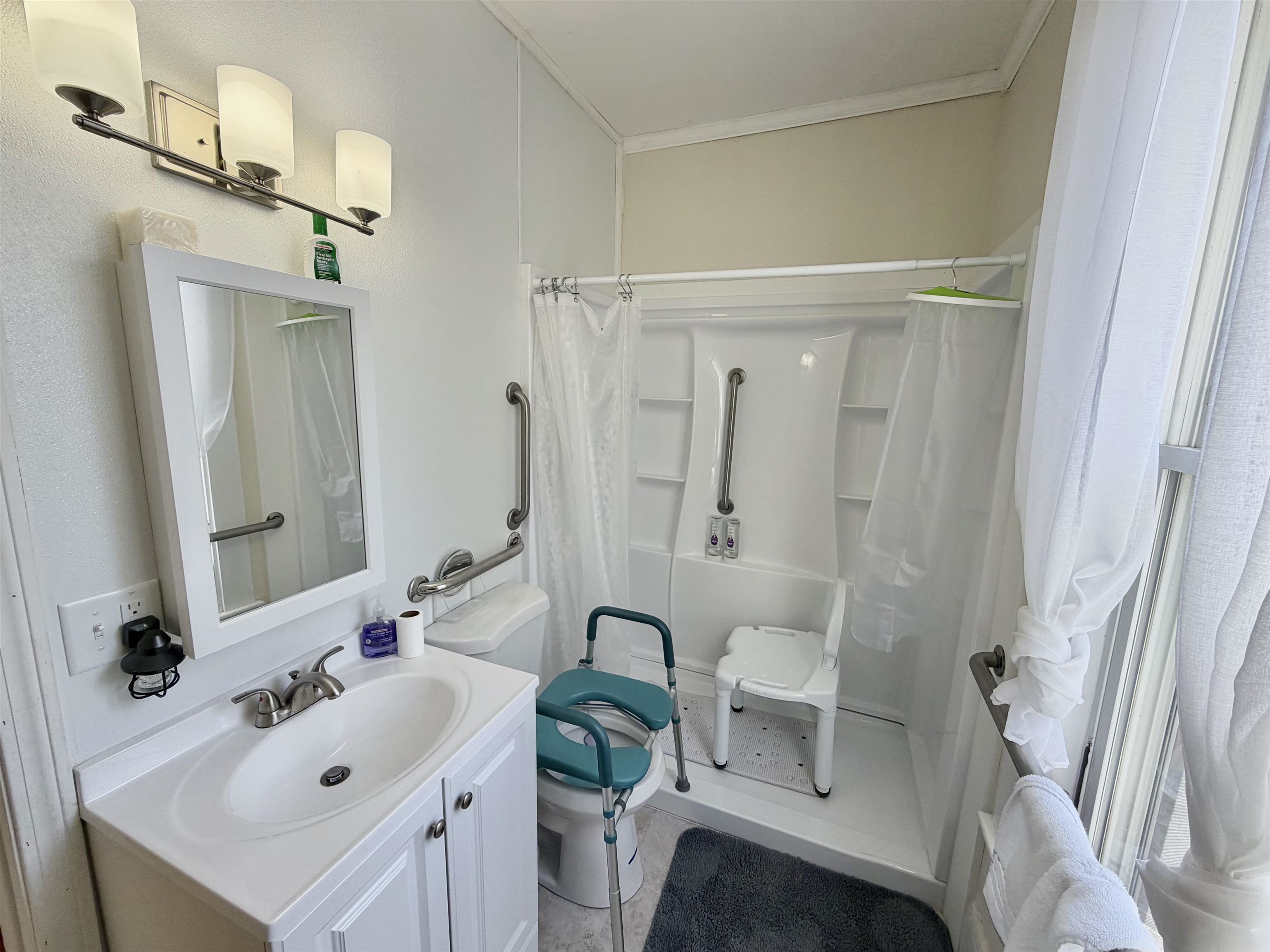 46 Hough Street Dover, NH 03820 - Photo 13 of 47