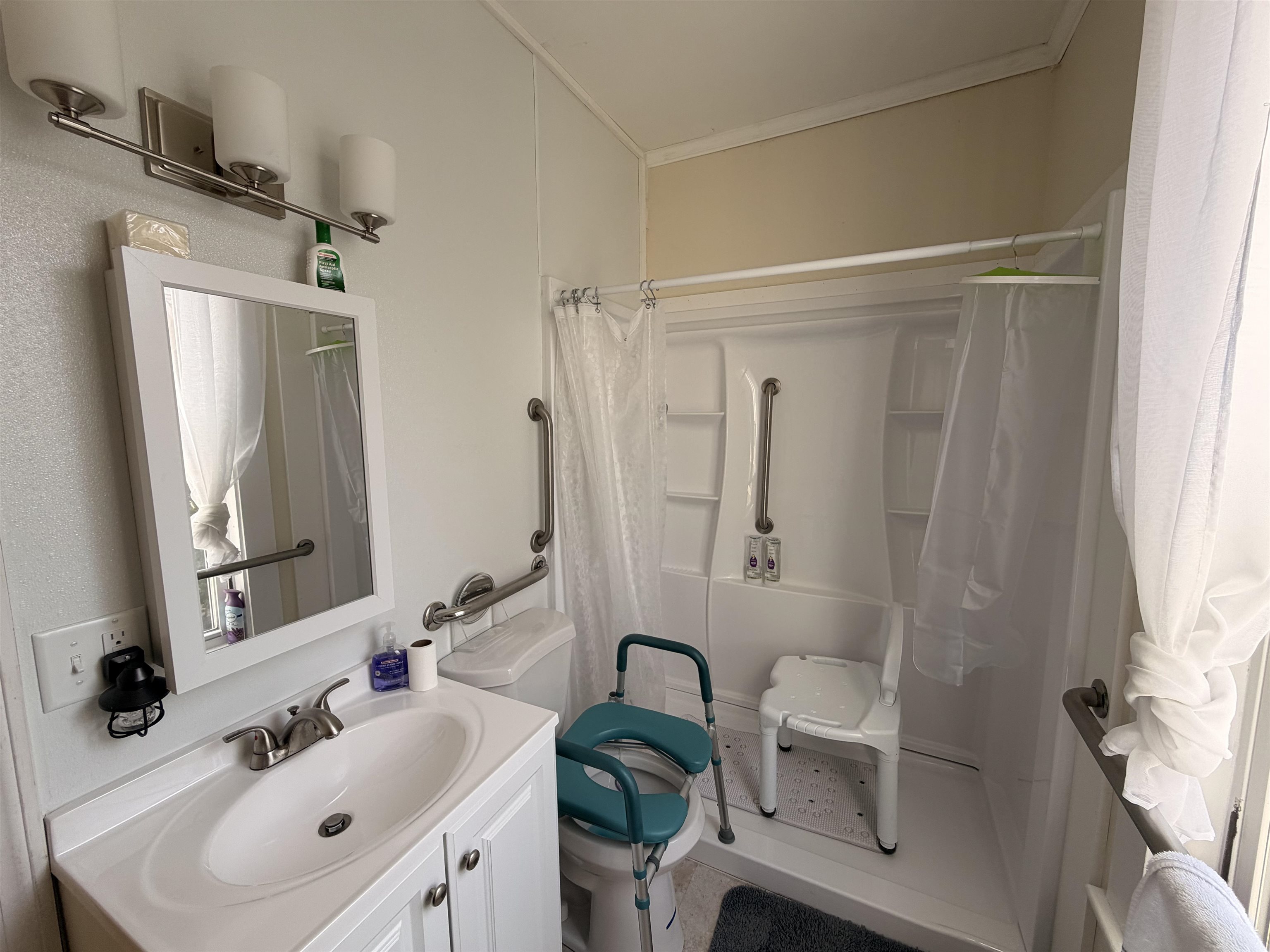 46 Hough Street Dover, NH 03820 - Photo 15 of 47