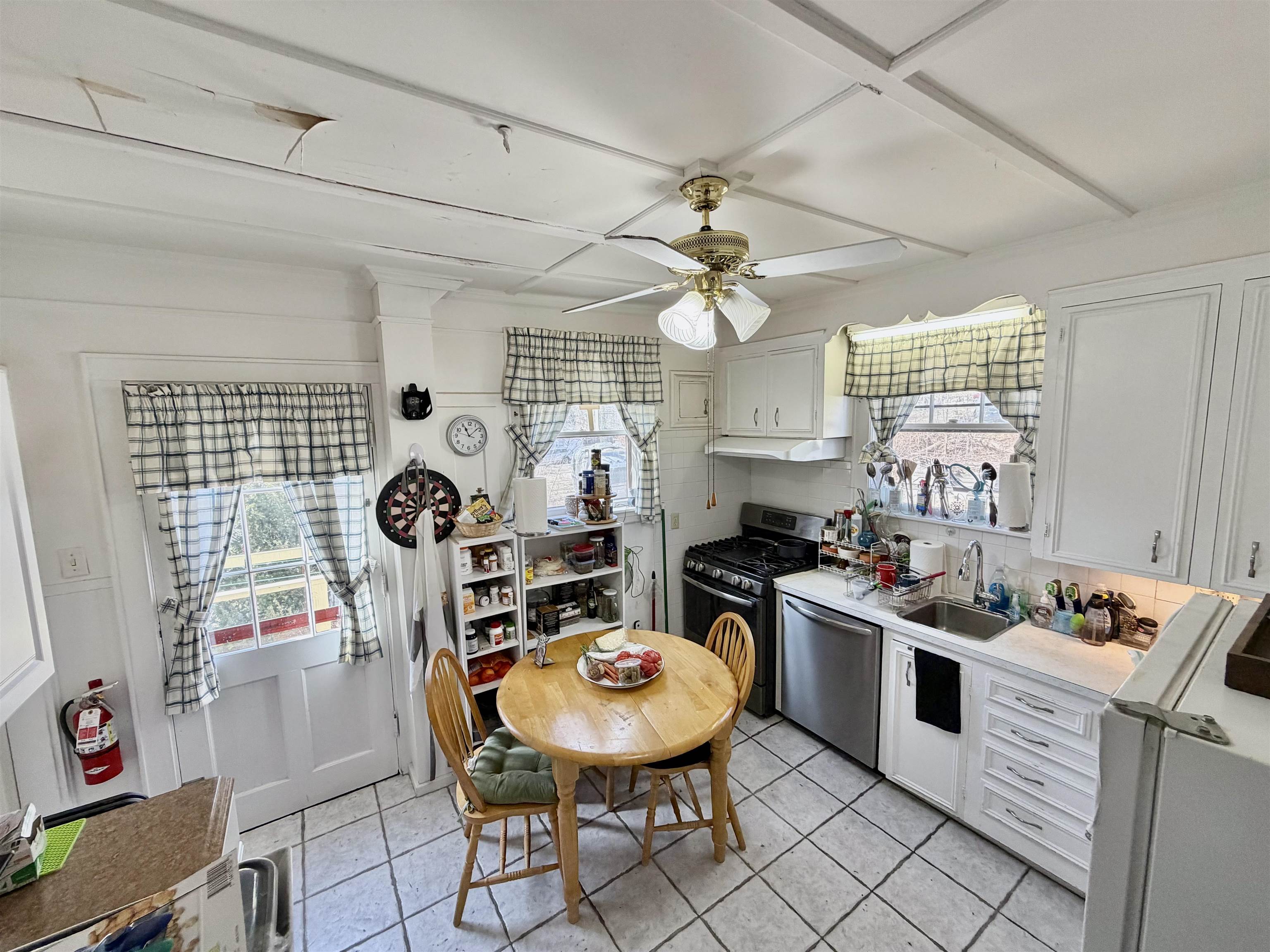46 Hough Street Dover, NH 03820 - Photo 7 of 47