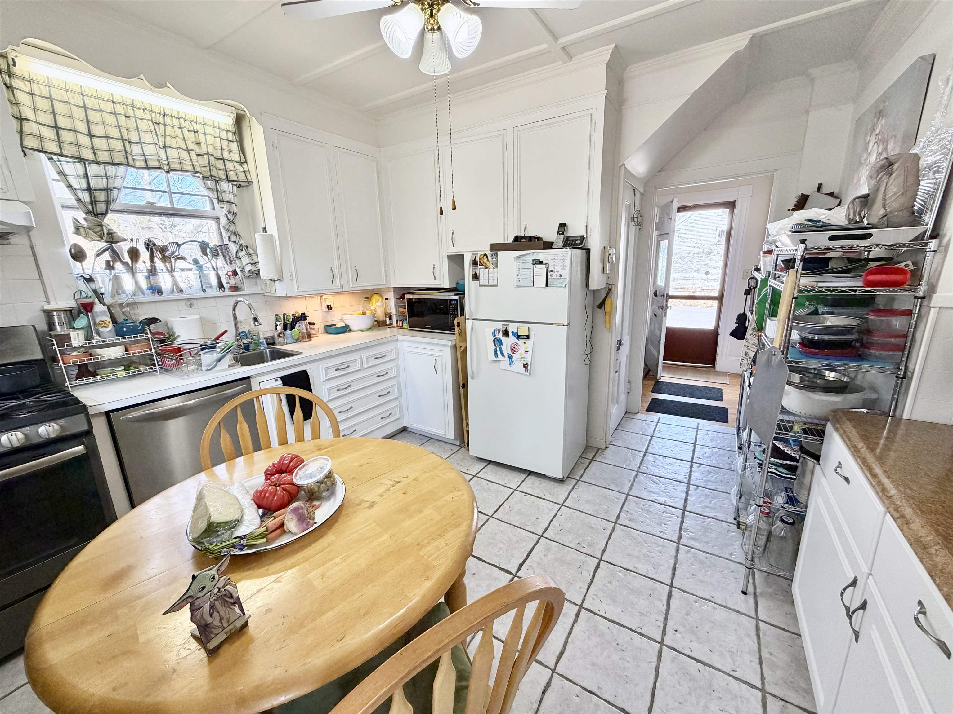 46 Hough Street Dover, NH 03820 - Photo 9 of 47