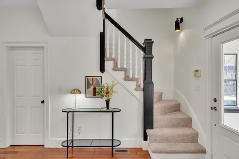 $1,750,000 | 7 Cypress Street, Cambridge, MA 02140