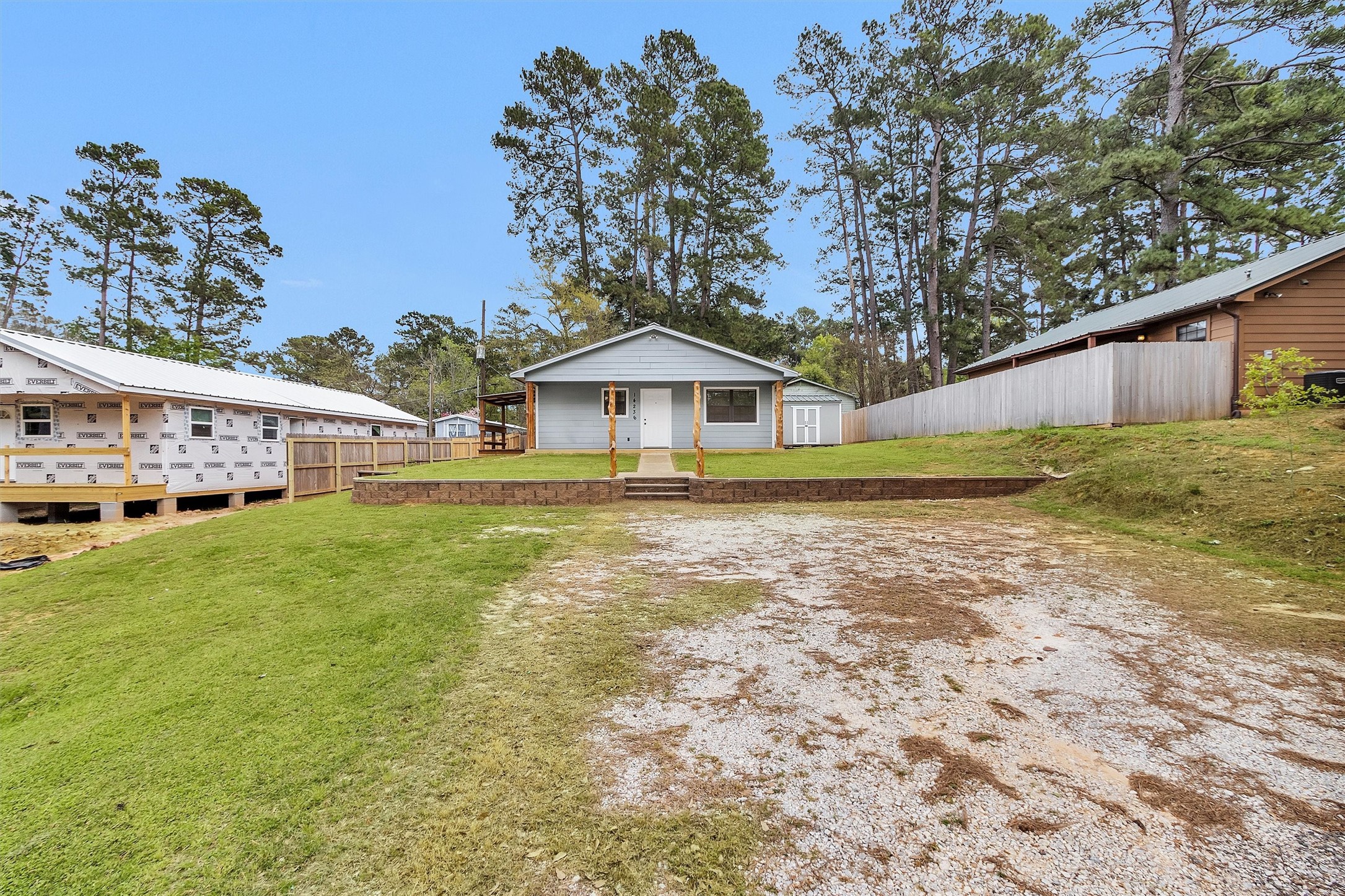 14236 East Ravine Run Willis, TX 77318 - Photo 4 of 35