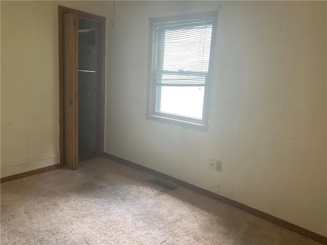 $57,000 | 714 West 3rd Street, Pittsburg, KS 66762