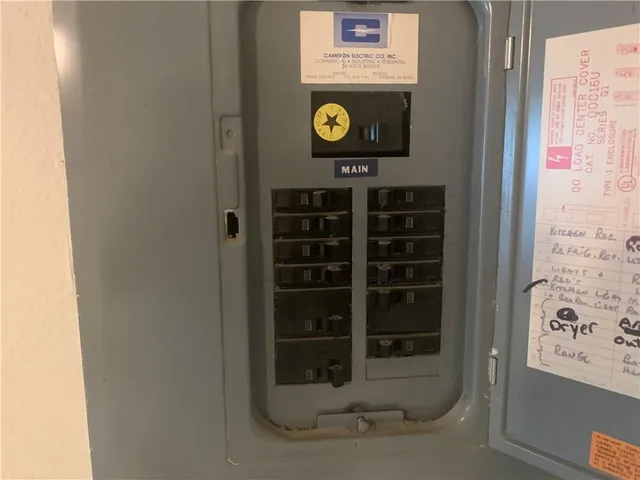 $57,000 | 714 West 3rd Street, Pittsburg, KS 66762