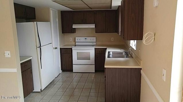 1718 Tuers Road Melbourne, FL 32935 - Photo 5 of 12 Kitchen