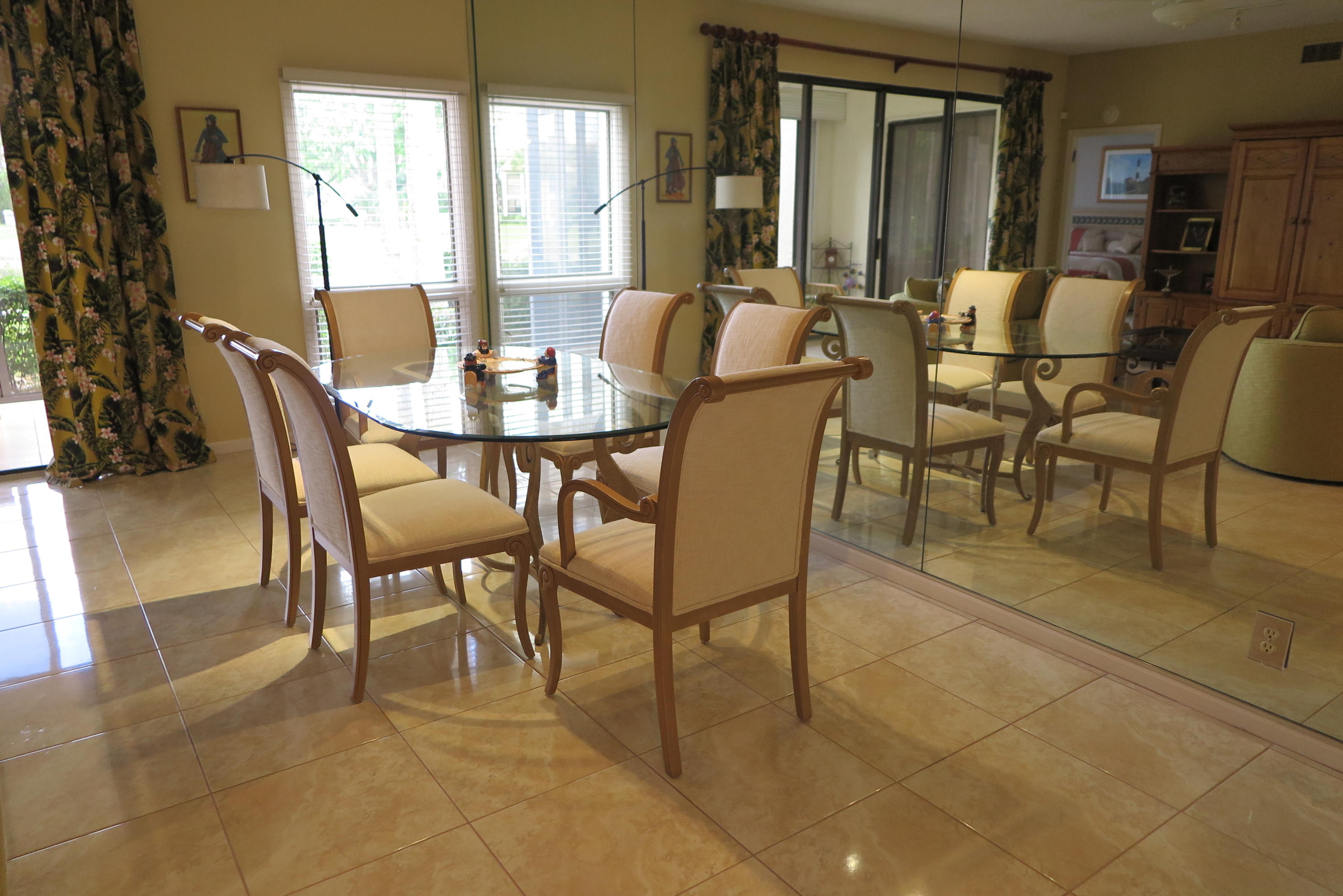 7872 Seville Place, Unit 2403 Boca Raton, FL 33433 - Photo 3 of 15 Dining