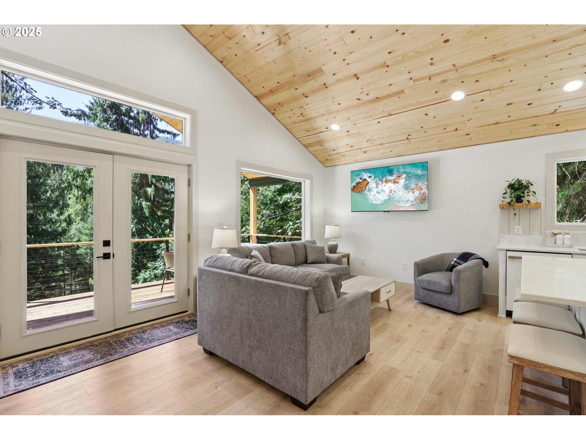 26824 East Henry Creek Road Rhododendron, OR 97049 - Photo 15 of 48 Gallery Image 15