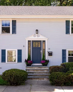 $1,295,000 | 10 Hackensack Terrace, Boston, MA 02467