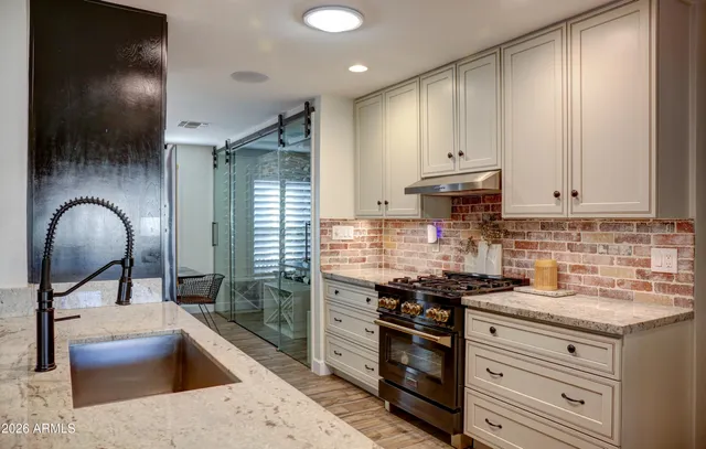 $8,000 | 2016 East State Avenue, Phoenix, AZ 85020