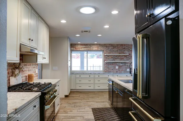 $8,000 | 2016 East State Avenue, Phoenix, AZ 85020