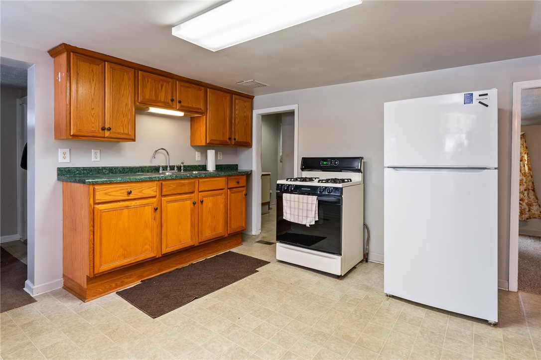 3237 Fowlerville Road Caledonia, NY 14423 - Photo 14 of 32