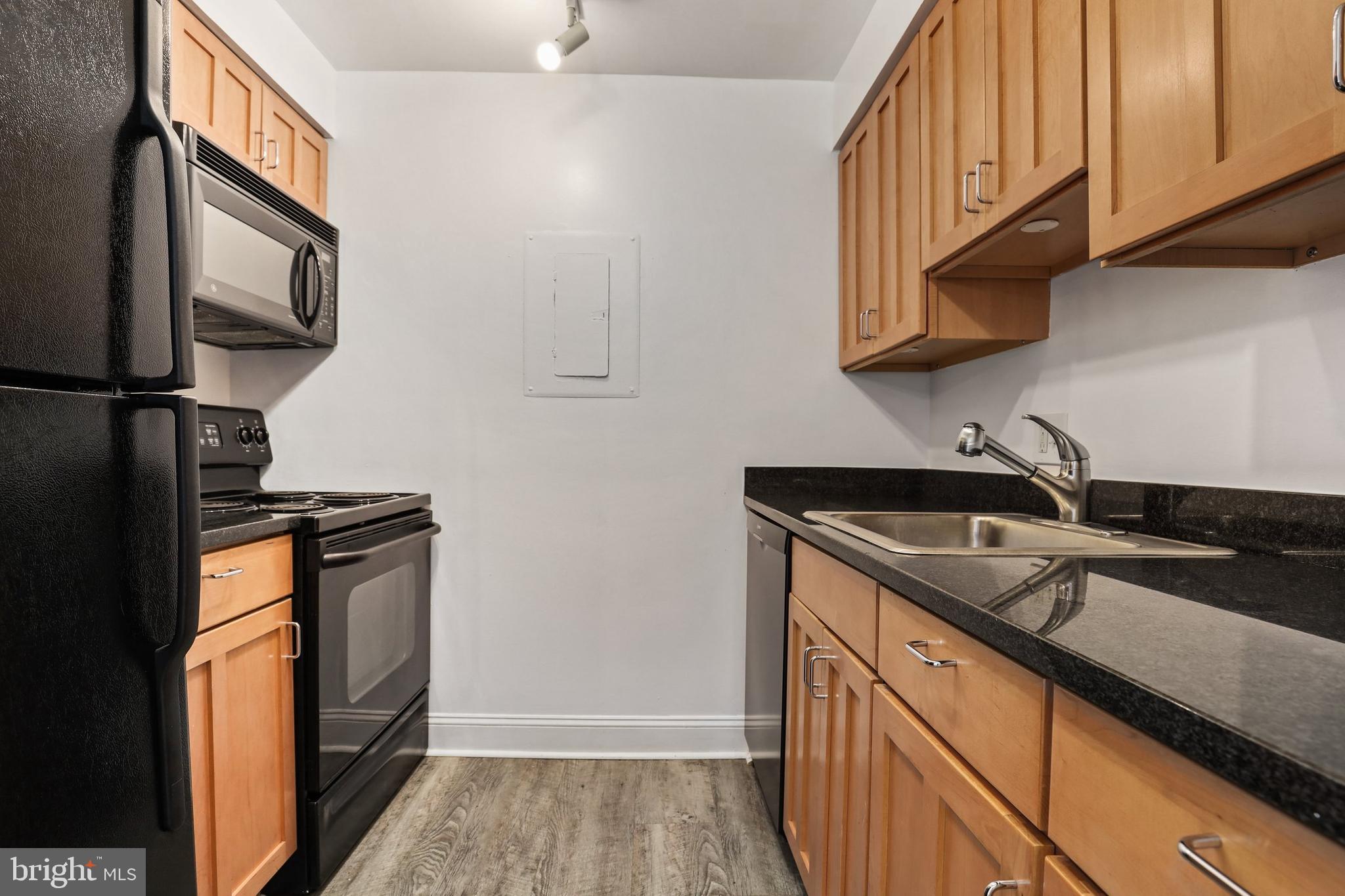 40 15th Street Northeast, Unit 40 Washington, DC 20002 - Photo 10 of 42