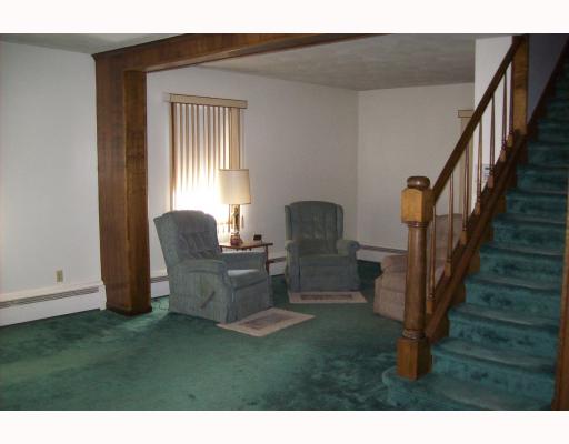 276 Power Road Pawtucket, RI 02860 - Photo 3 of 6 Living Room.