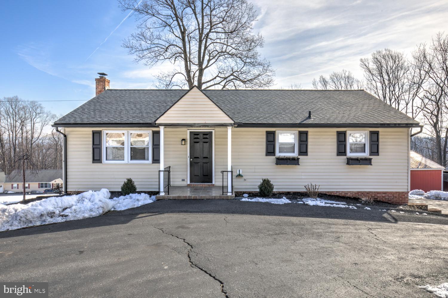 63 Preston Road Reading, PA 19608 - Photo 1 of 40