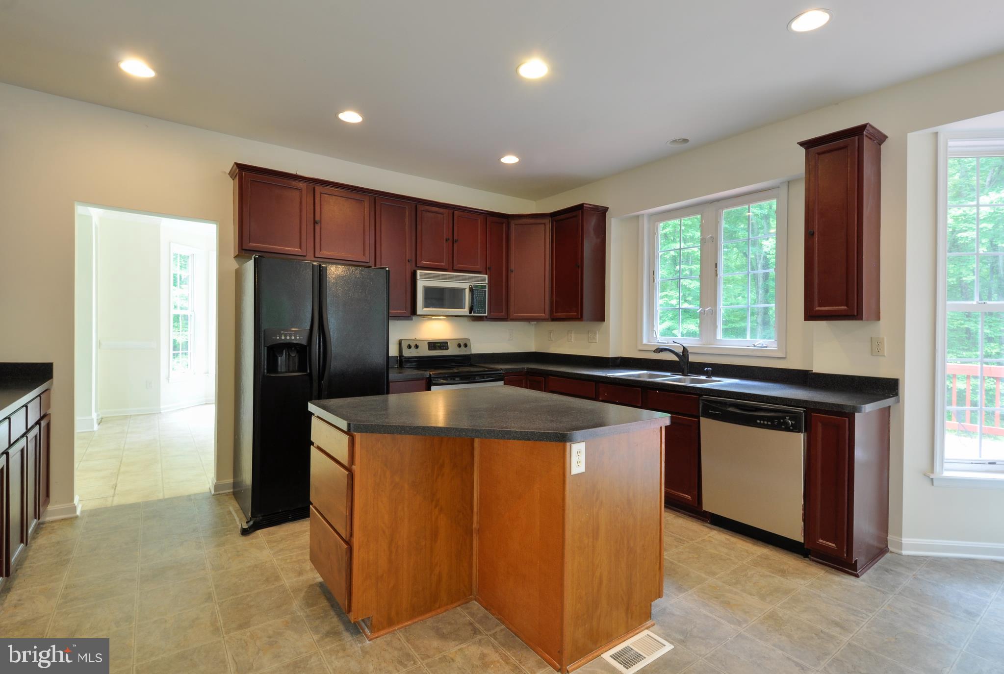 16257 Bundock Road King George, VA 22485 - Photo 13 of 32 Eat-in kitchen