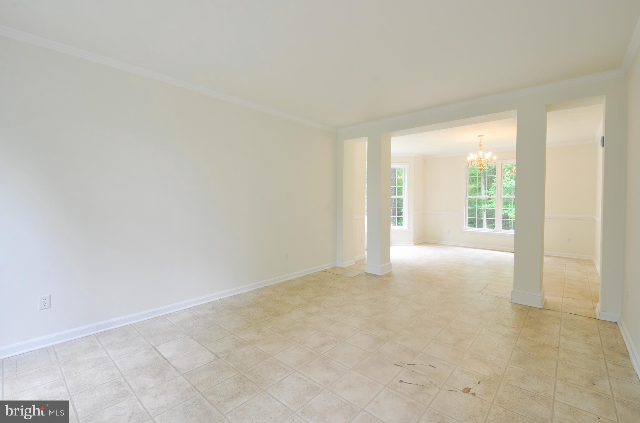 16257 Bundock Road King George, VA 22485 - Photo 8 of 32 Open living room flows to dining room