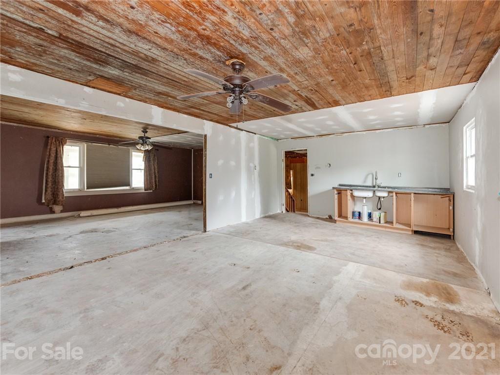 179 Harris Holly Springs Road Rutherfordton, NC 28139 - Photo 8 of 24 a view of an empty room