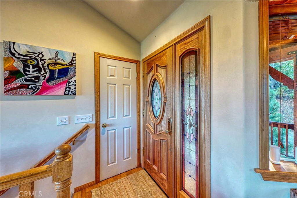 863 Grass Valley Road Lake Arrowhead, CA 92352 - Photo 2 of 35