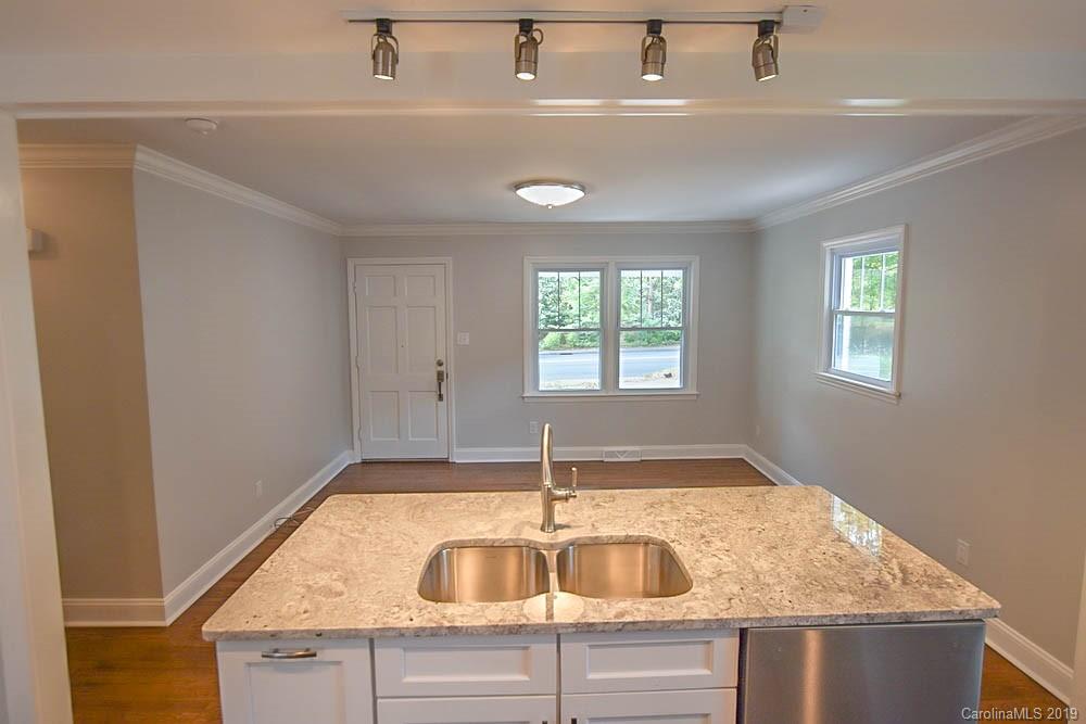 3029 Park Road Charlotte, NC 28209 - Photo 5 of 20 Gallery Image 5