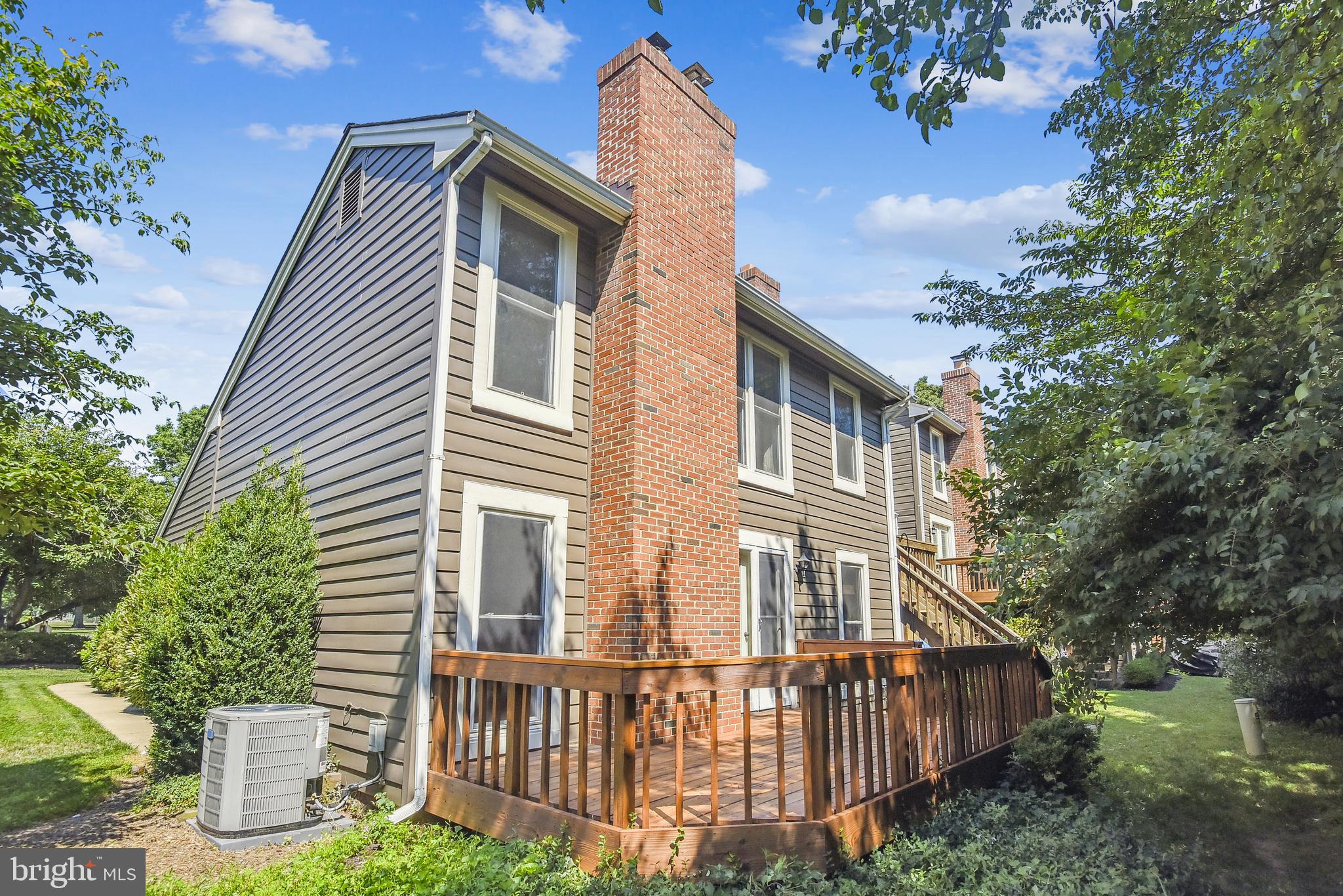 11400 Fairway Drive Reston, VA 20190 - Photo 2 of 77 Gallery Image 2