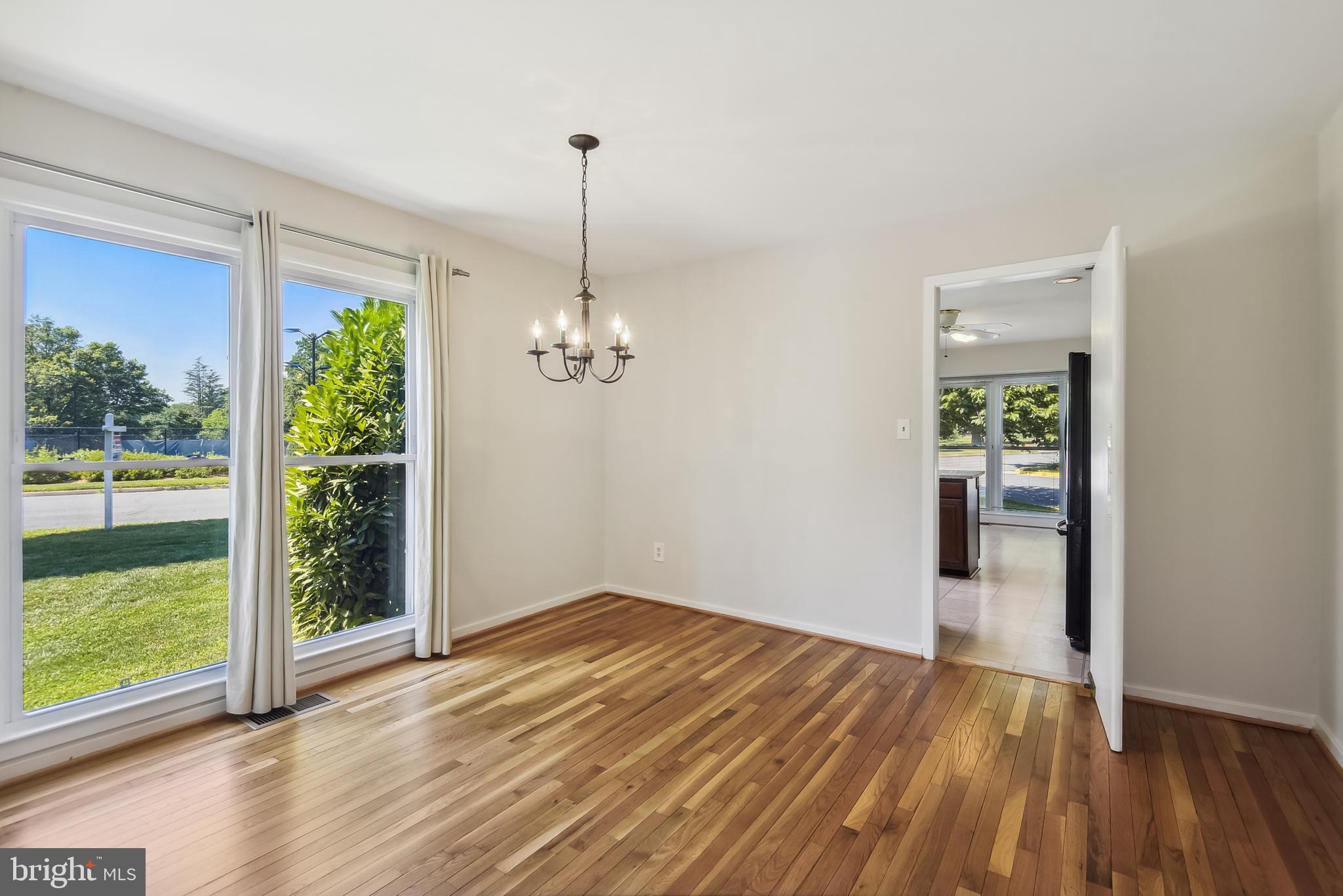 11400 Fairway Drive Reston, VA 20190 - Photo 5 of 77 Gallery Image 5